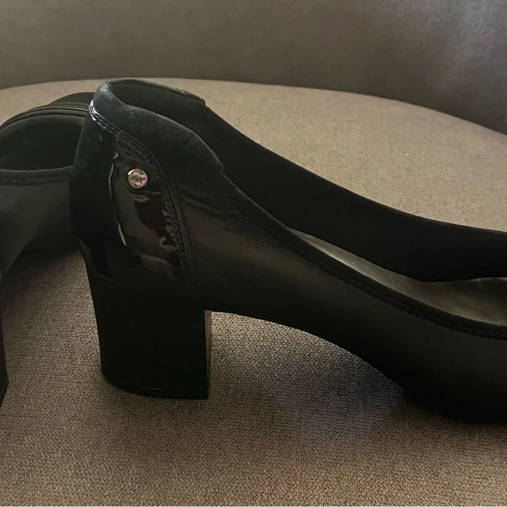 Anne Klein Sport Black Patent Heels - Picture 5 of 5